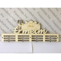 táncoló lány grafikával ellátott érmeim feliratú egyedi névvel kérhető éremtartó