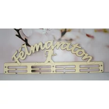 Félmaraton3 éremtartó 4 osztás 2 soros