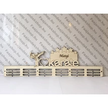 Karate éremtartó fiú 6 osztásos 3 soros névre szóló