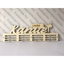 Karate3 éremtartó  4 osztás 3 soros névre szóló