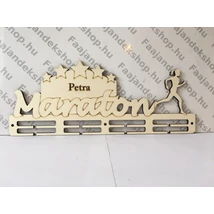 Maraton éremtartó lány 4 osztás 2 soros névreszóló