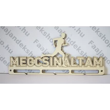 Megcsináltam fiú éremtartó 3 osztás 1 sor