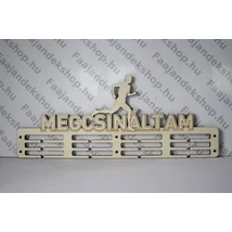 Megcsináltam éremtartó fiú futás 4 osztás 3 soros