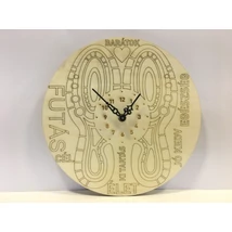 Futás fiú fa falióra cipőtalp